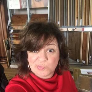 Meet your Posher, Andrea